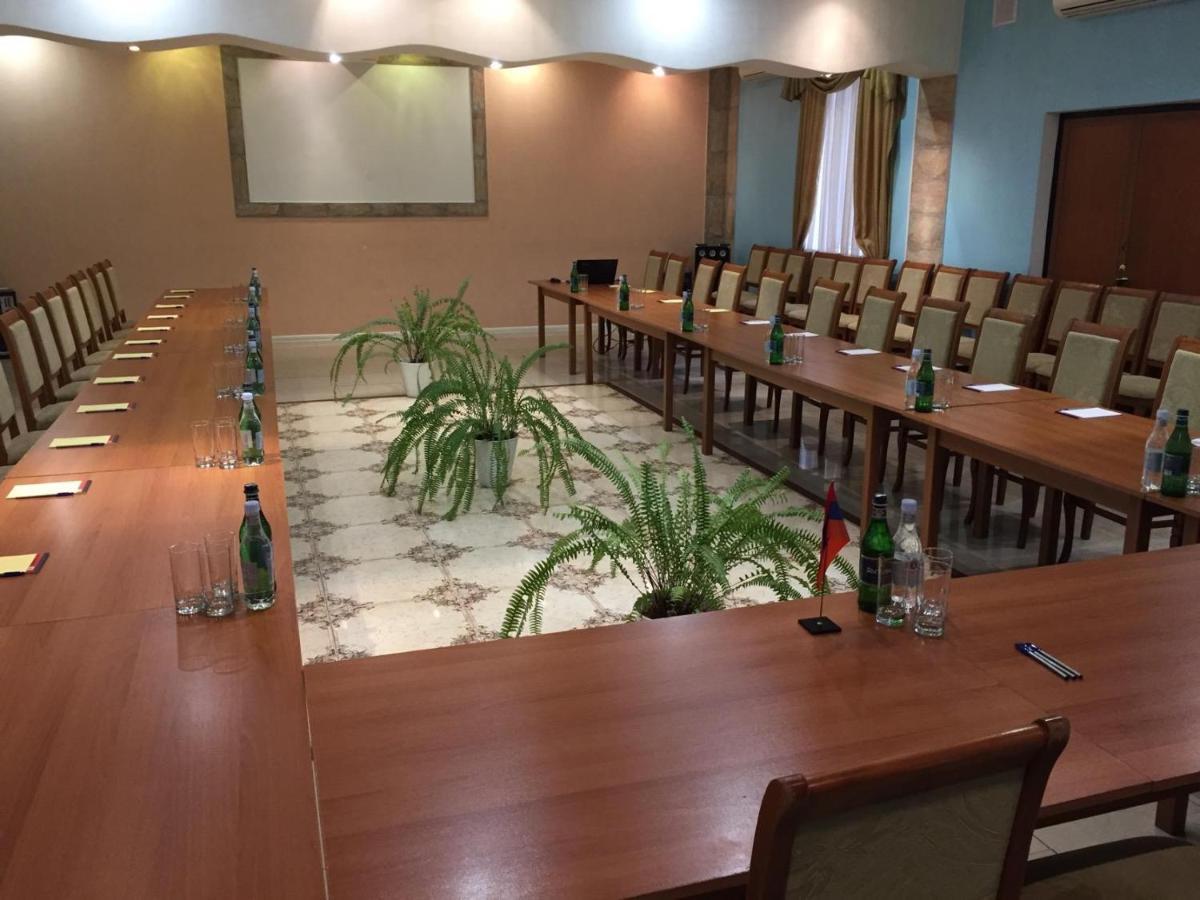 Vayk Hotel Ngoại thất bức ảnh