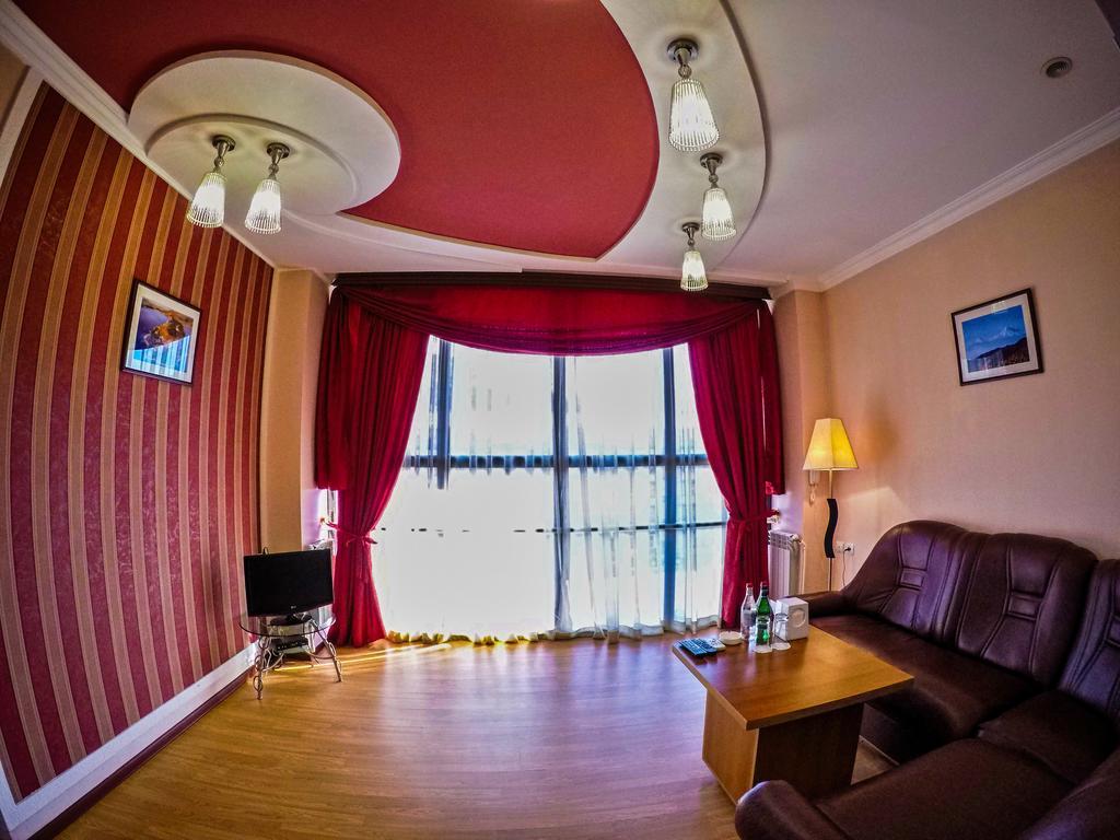 Vayk Hotel Ngoại thất bức ảnh